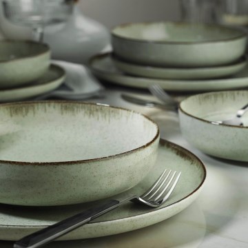 12-piece green porcelain dinner set