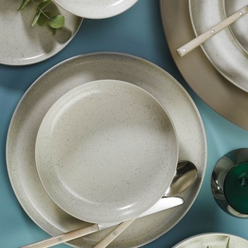 16-piece beige porcelain dinnerware set