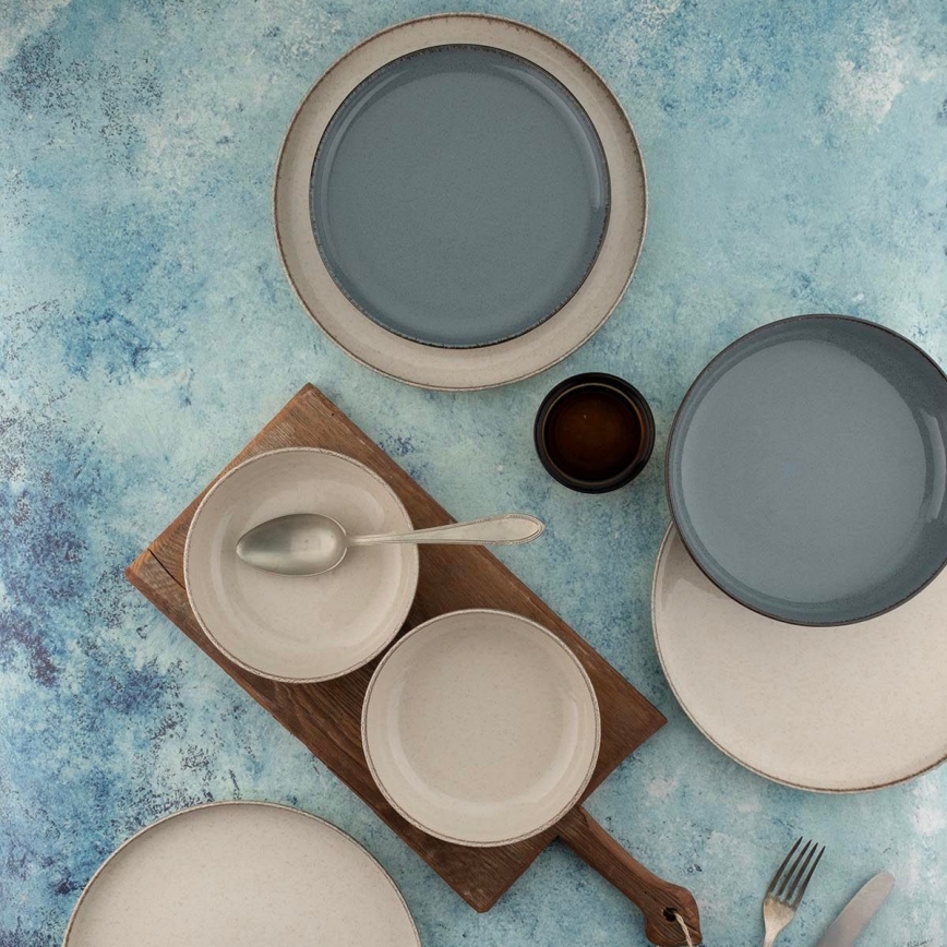16-piece porcelain dinnerware set in beige and blue