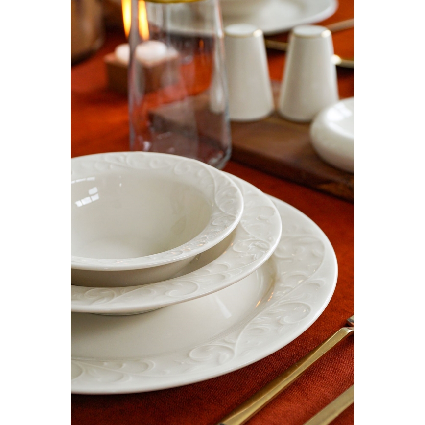 18 pcs White/Porcelain Dinner Set