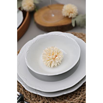 18 pcs white/porcelain dinnerware set