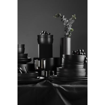 18-piece Black Porcelain Dinner Set