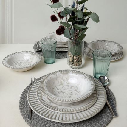 18-piece ceramic dinnerware set in gray