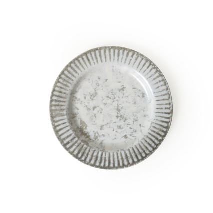 18-piece ceramic dinnerware set in gray