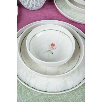 18-piece green porcelain dinner set