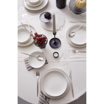 18-piece porcelain dinner set – white with silver accents