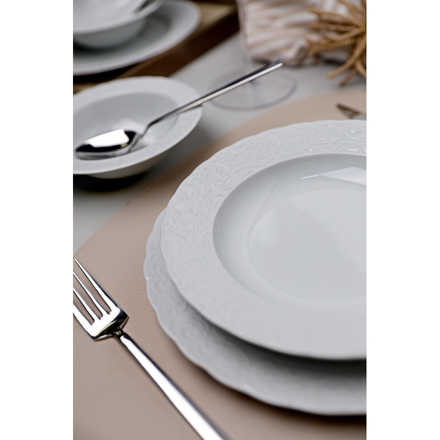 18-piece White Porcelain Dinner Set