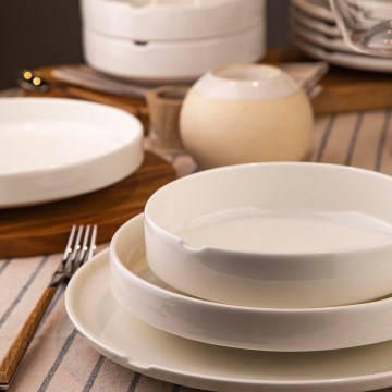 18-piece white porcelain dinner set