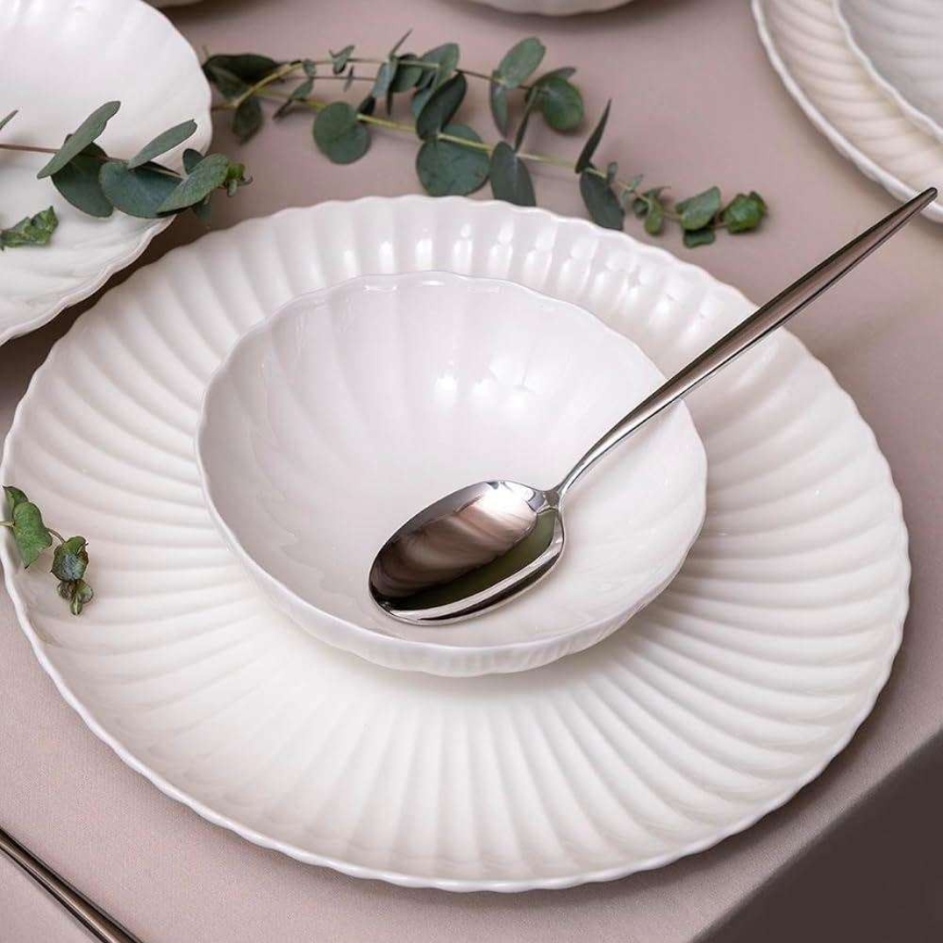 18-piece white porcelain dinnerware set