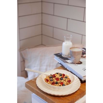 18-piece white porcelain dinnerware set