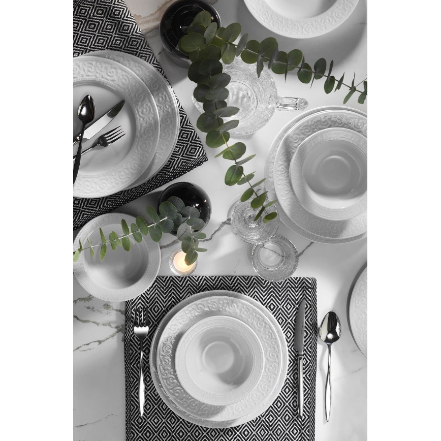 18-piece White Porcelain Dinnerware Set