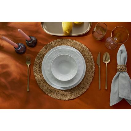 18-Piece White Porcelain Dinnerware Set