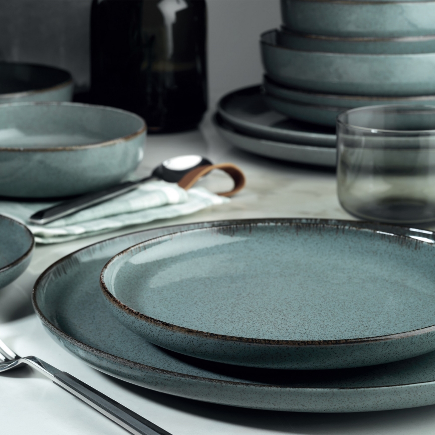 24-Piece Blue/Porcelain Dinner Set