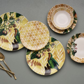 24-piece ceramic dinnerware set in yellow, green and white