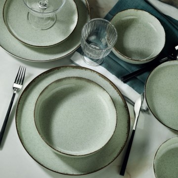 24-piece green porcelain dinner set