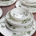 24-piece porcelain dinner set, white/green