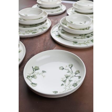 24-piece porcelain dinner set, white/green