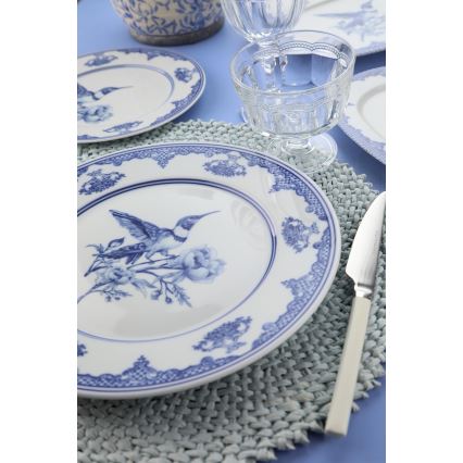 26-piece porcelain dinnerware set in white and blue