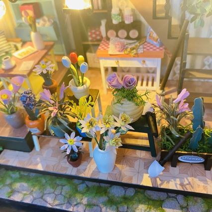 2Kids Toys - Miniature house Darcy's flower house 2xAAA