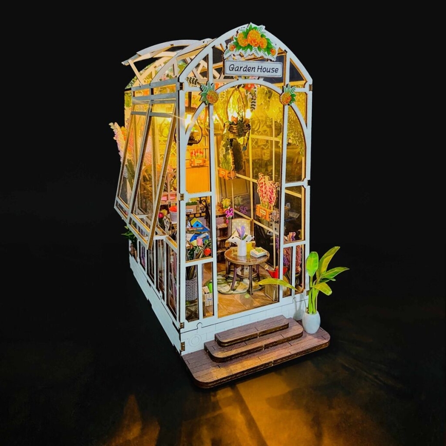 2Kids Toys - Miniature house Garden house 2xAAA