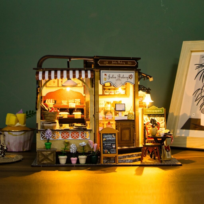 2Kids Toys - Miniature house Julia's bakery 2xAAA