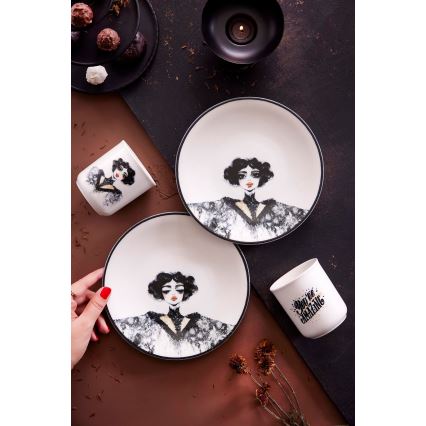 4-piece porcelain dinner set in black and white