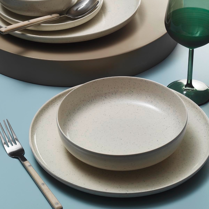 8-piece beige porcelain dinnerware set