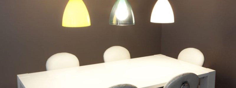How to light up a dining room?
