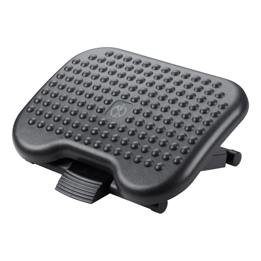 Adjustable footrest