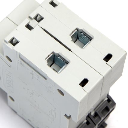 Aigostar - 2-pole Circuit Breaker 2P-63A-C 230-400V