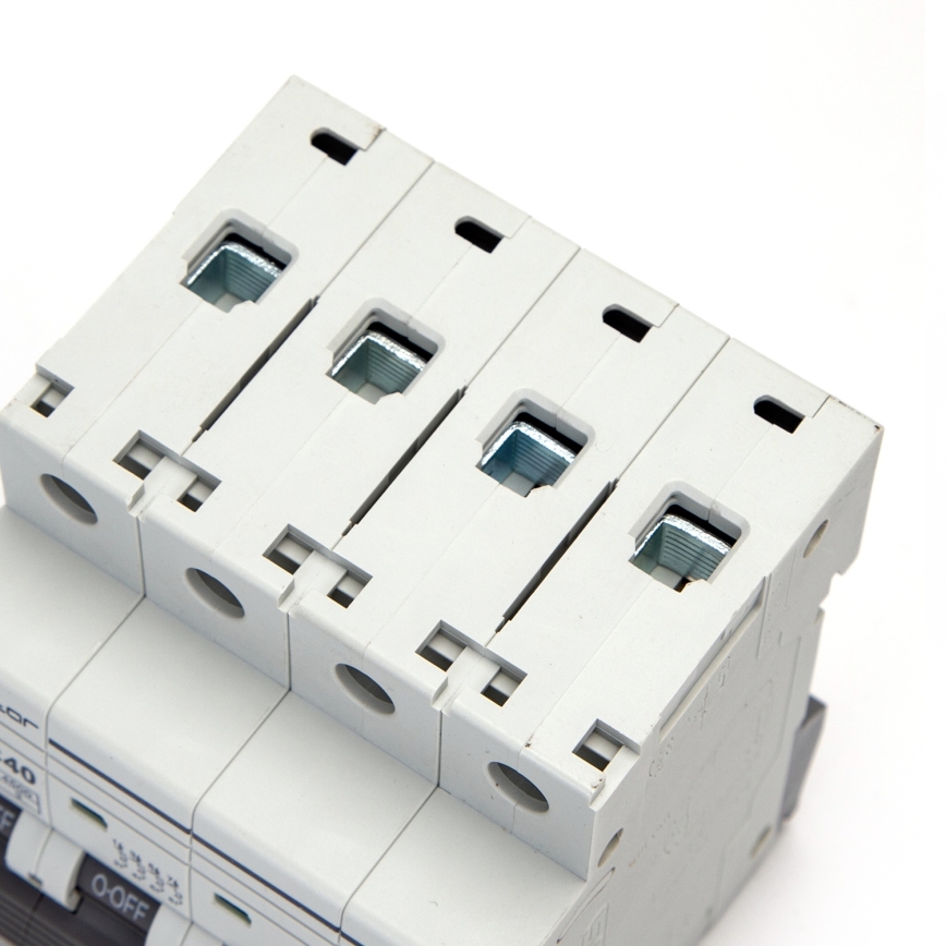 Aigostar - 4-Pole Circuit Breaker 4P-20A-C 400V