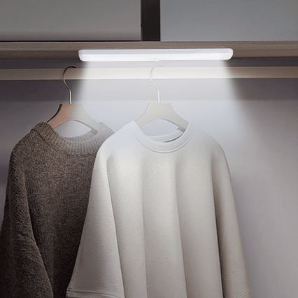 Aigostar - LED Cabinet lighting with motion sensor LED/1,5W/3xAA 6500K