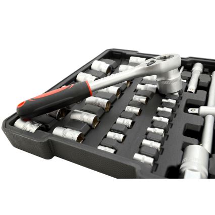 Aluminum case with tools 186 pcs