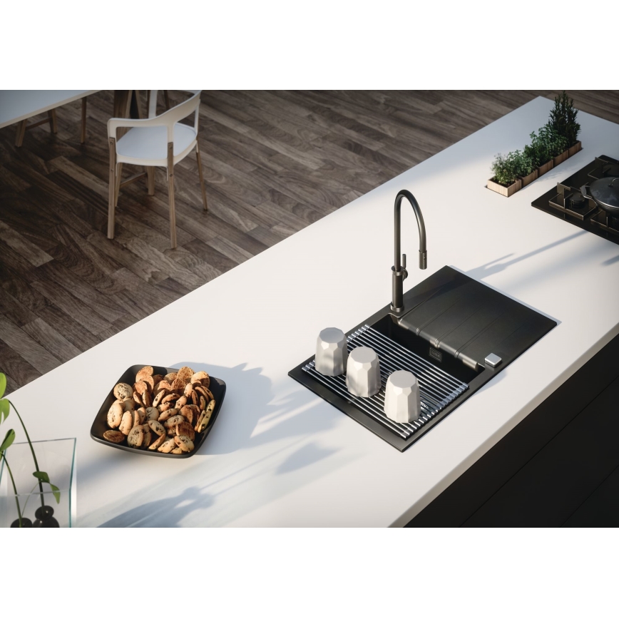 ALVEUS 1132179 - Sink tap with pull-out sprayer NERINA 46,8 cm black