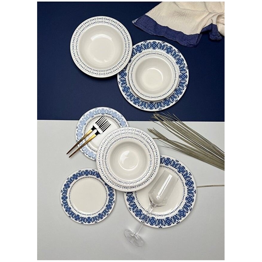Blue and white 16-piece porcelain dinner set