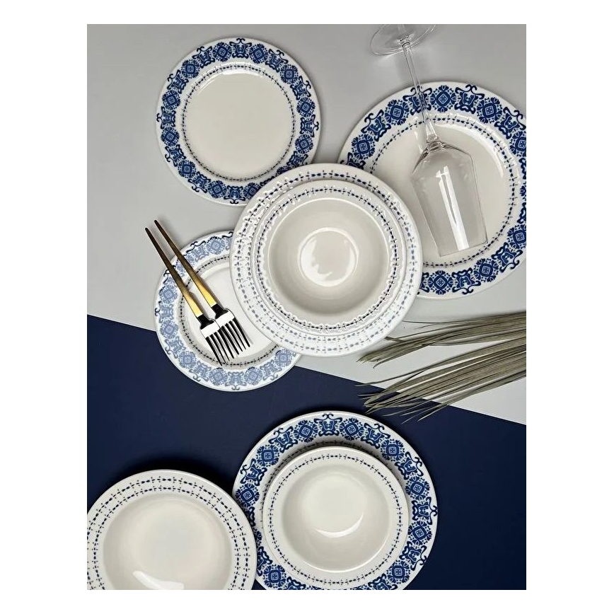 Blue and white 16-piece porcelain dinner set
