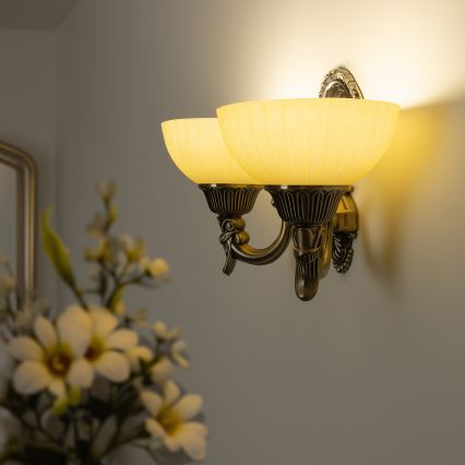 BRILAGI - Beige replacement glass for the CLASSIC E14 wall lamp, 16 cm diameter