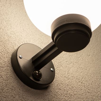 BRILAGI - HARBOR Outdoor Wall Light with Motion Sensor 1xE27/40W/230V IP33 Black/White