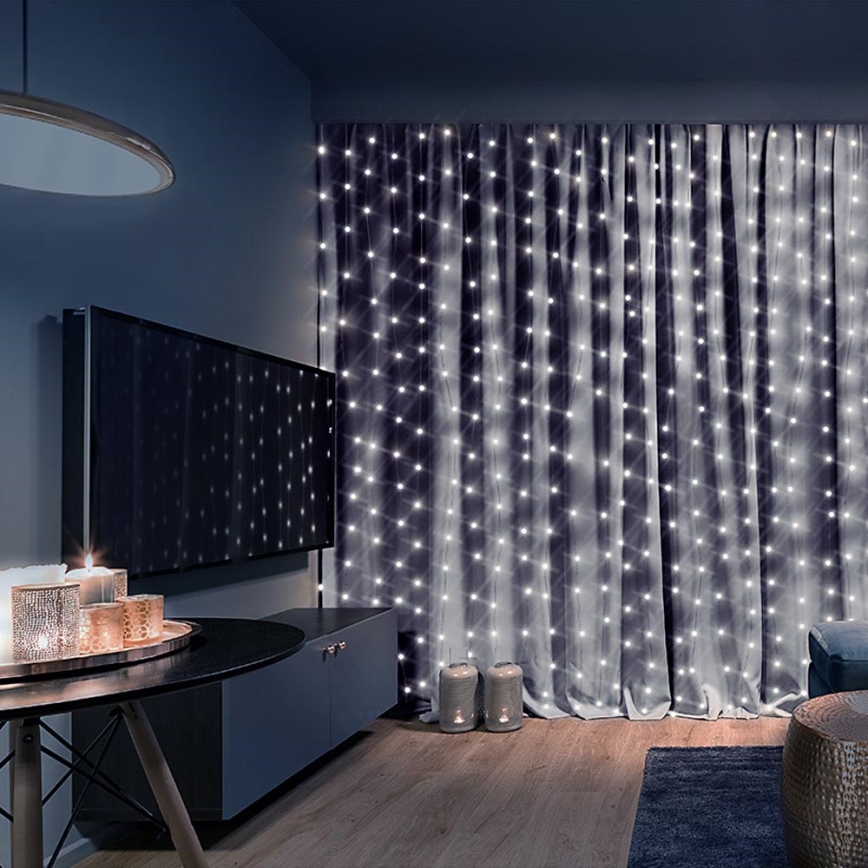 Brilagi - LED Christmas curtain 300xLED/8 functions/3xAA/USB 1,2m cool white