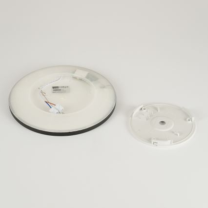Brilagi - LED Dimmable ceiling light ULTRA SLIM LED/18W/230V 2700-6500K d. 30 cm black + remote control