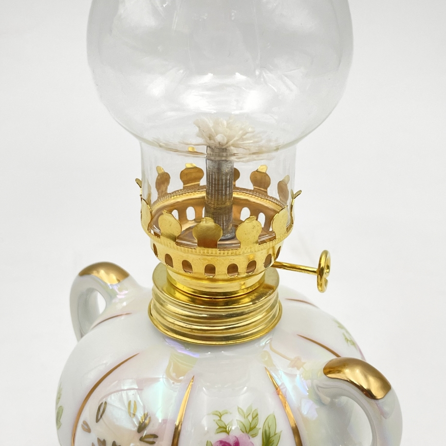 Brilagi - MERLIN Kerosene Lamp, White/Gold