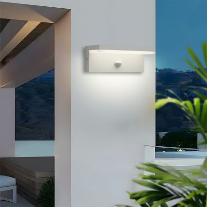 Brilagi - TESSI LED Outdoor Wall Light with Sensor, 10W/230V, White, IP54