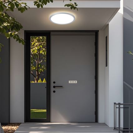 Brilagi - LED Bathroom Ceiling Light ULTRA SLIM LED/24W/230V Ø 42 cm Silver IP54