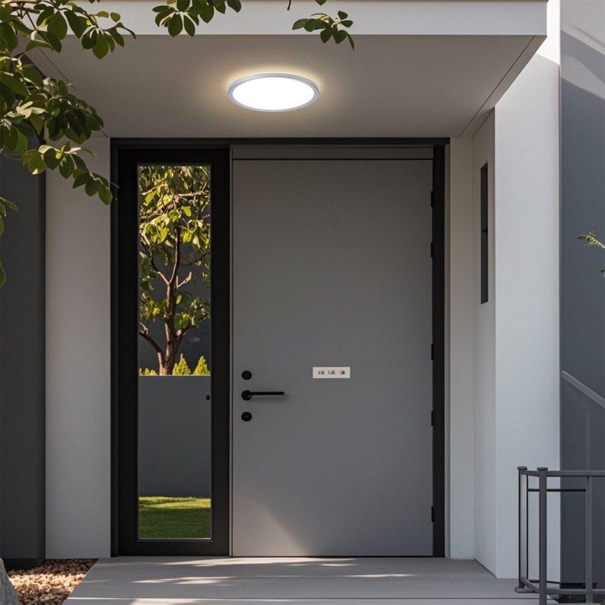 Brilagi - ULTRA SLIM LED Bathroom Ceiling Light LED/12W/230V Ø 22.5 cm Silver IP54