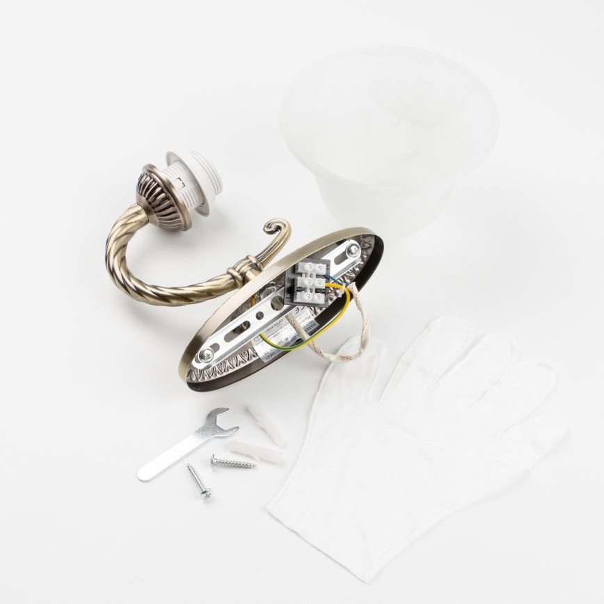Brilagi - Wall lamp CLASSIC 1xE27/60W/230V brass
