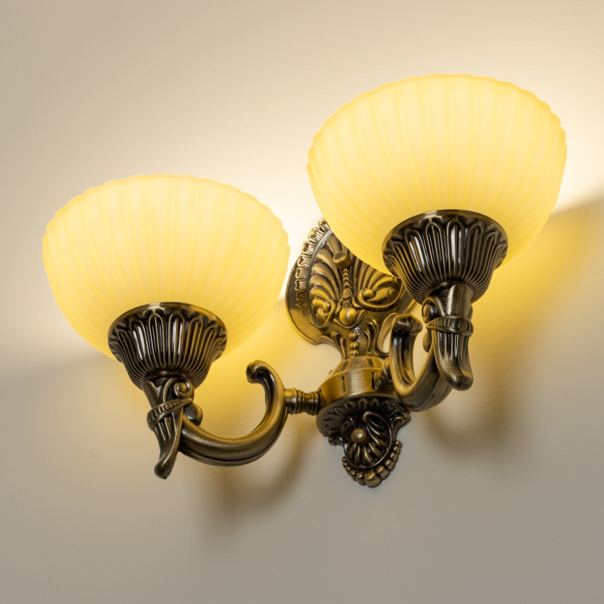 Brilagi - Wall lamp CLASSIC 2xE27/60W/230V brass