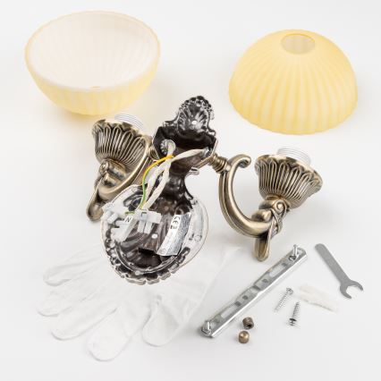 Brilagi - Wall lamp CLASSIC 2xE27/60W/230V brass