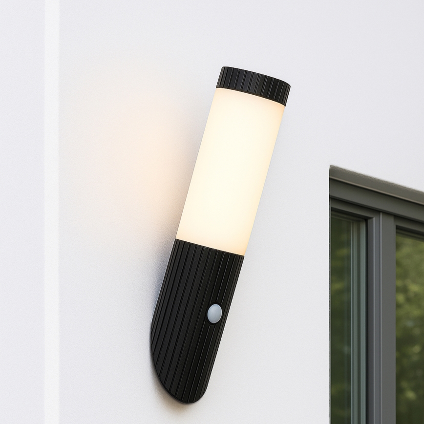 Brilliant - Outdoor wall light with a sensor KALEO 1xE27/10W/230V IP44 black