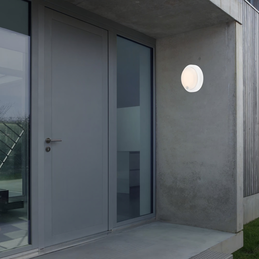 Brilo - Rechargeable Outdoor LED Wall Light with Sensor, 4W/5V, 4400 mAh, IP44, White