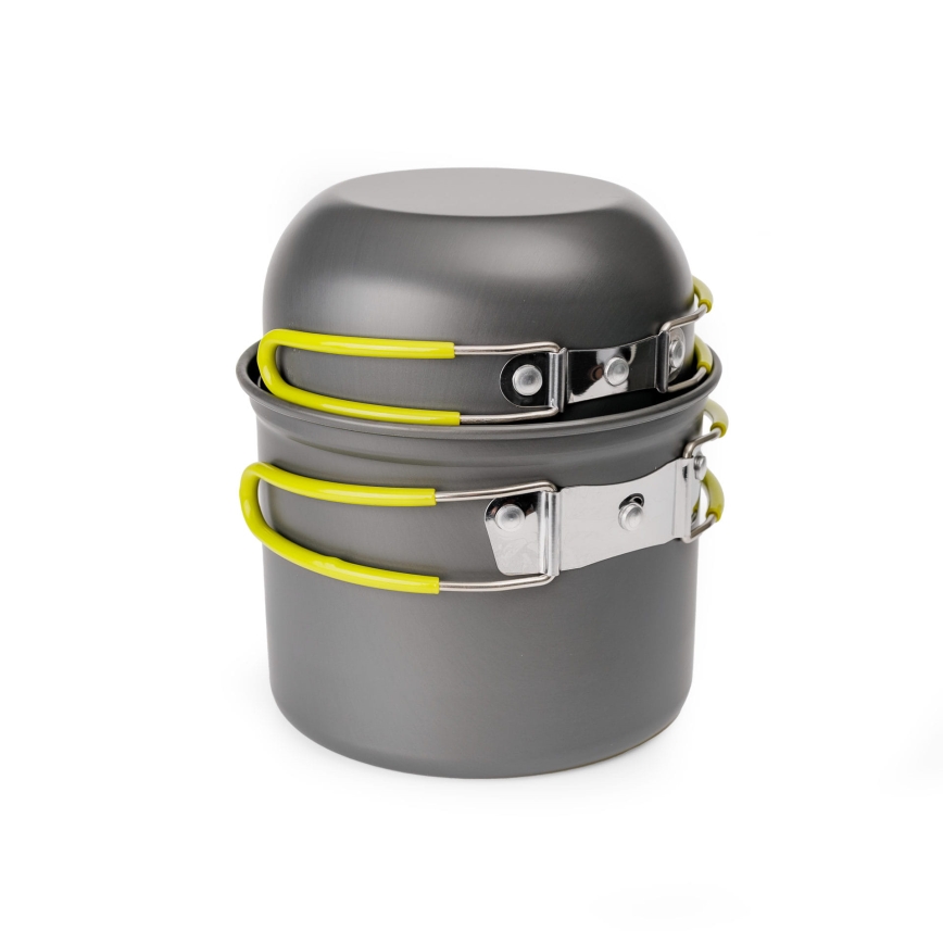 Camping gas cooker with accessories